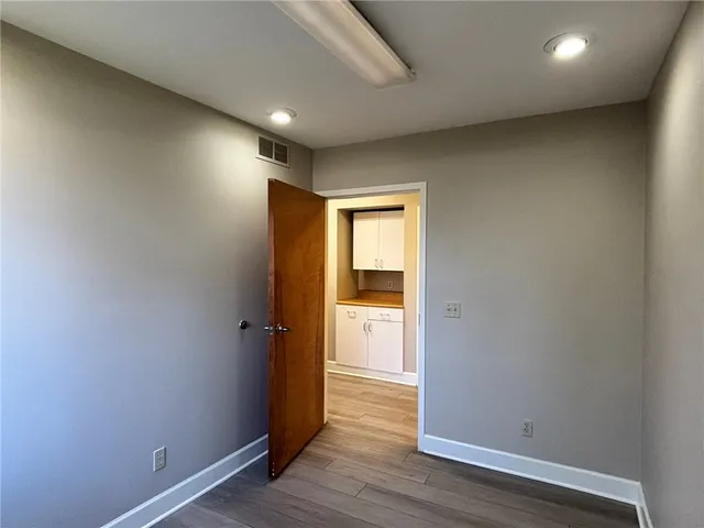 $2,350 | 1289 Creek Street, Penfield, NY 14580