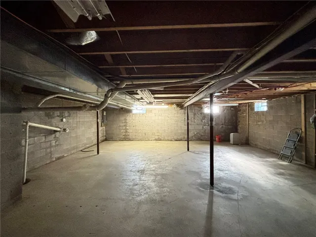 $2,350 | 1289 Creek Street, Penfield, NY 14580