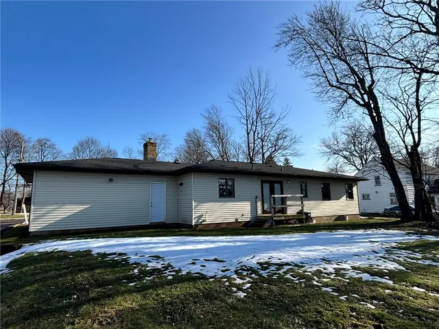 $2,350 | 1289 Creek Street, Penfield, NY 14580