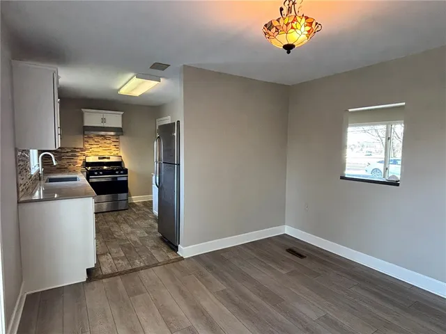 $2,350 | 1289 Creek Street, Penfield, NY 14580