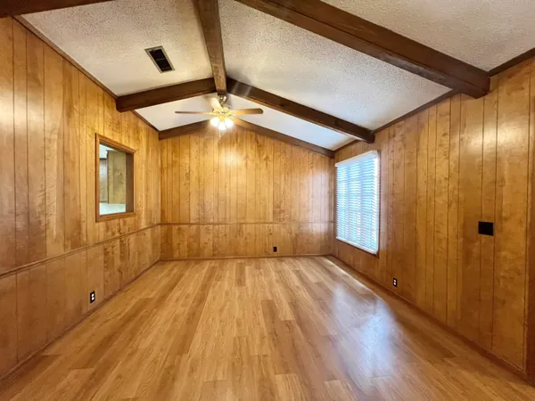 $1,200 | 5113 13th Street, Unit A, Lubbock, TX 79416