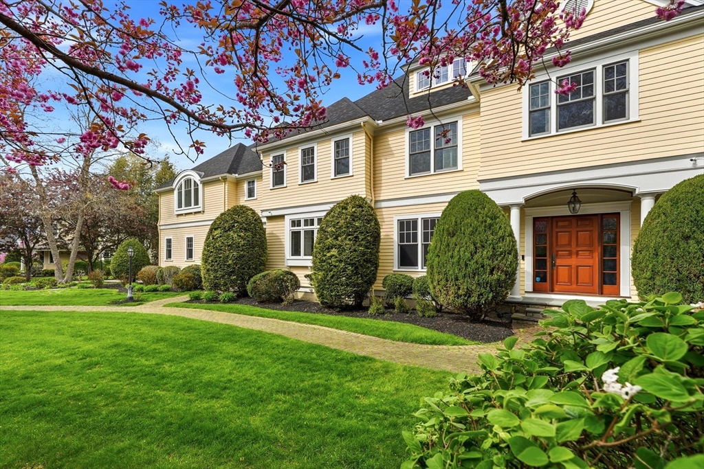 8 Porter Lane Lexington, MA 02420 - Photo 3 of 42