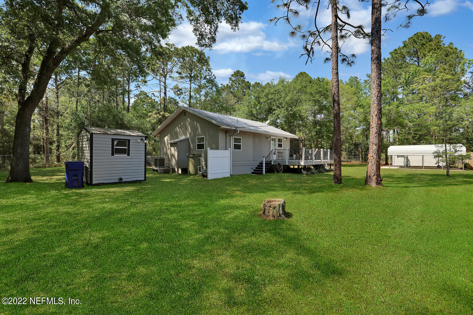 7845 Colee Cove Road St. Augustine, FL 32092 - Photo 11 of 42 Home + Laundry room