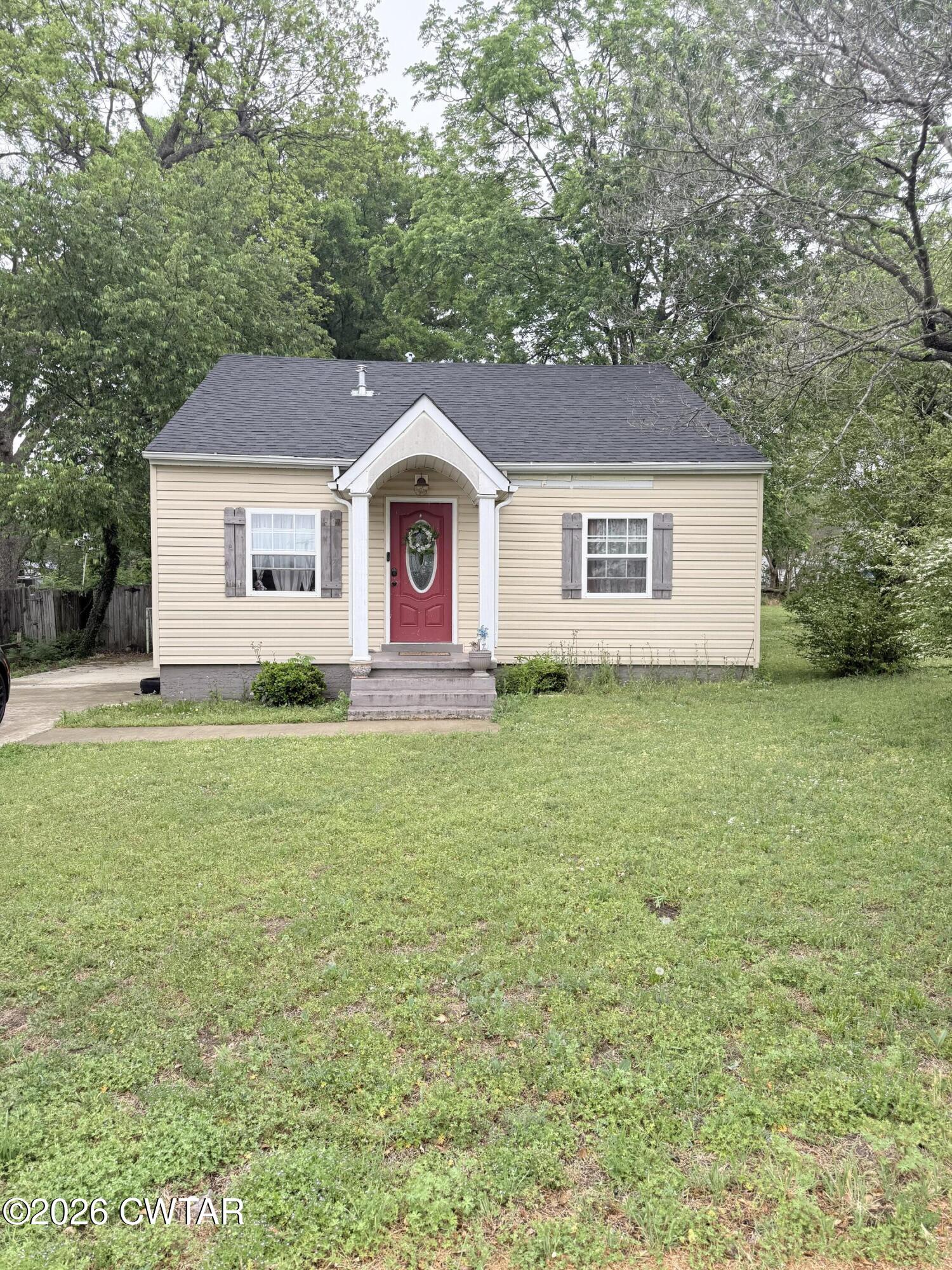 417 Hatton Street Jackson, TN 38301 - Photo 1 of 9 IMG_2315