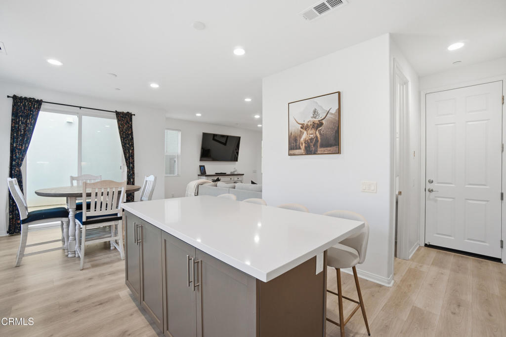 1873 Brittlebush Road Santa Paula, CA 93060 - Photo 13 of 48 Kitchen (4)