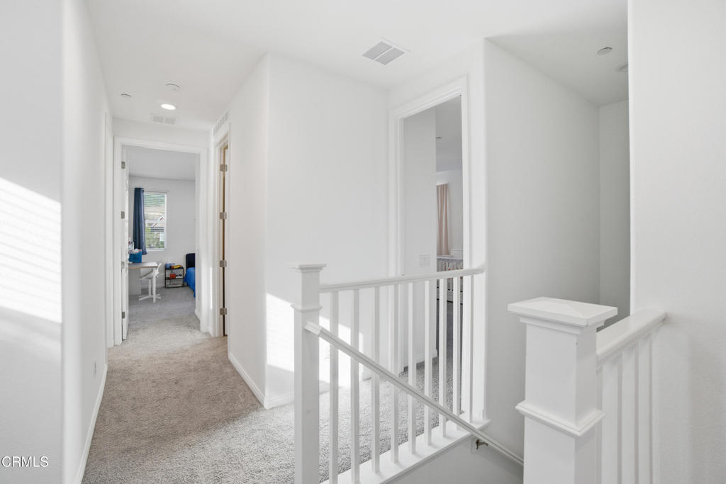 1873 Brittlebush Road Santa Paula, CA 93060 - Photo 14 of 47 Hallway
