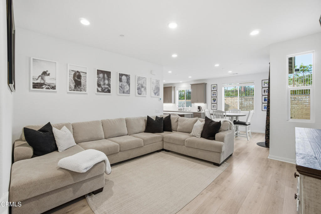 1873 Brittlebush Road Santa Paula, CA 93060 - Photo 6 of 48 Living Room (1)