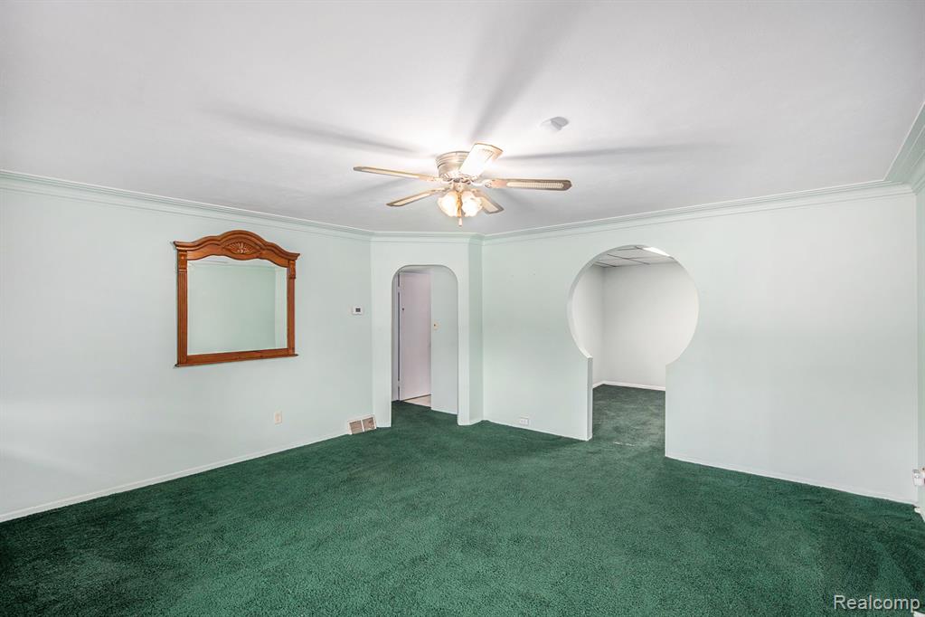 8233 North Genesee Road Mount Morris, MI 48458 - Photo 4 of 28