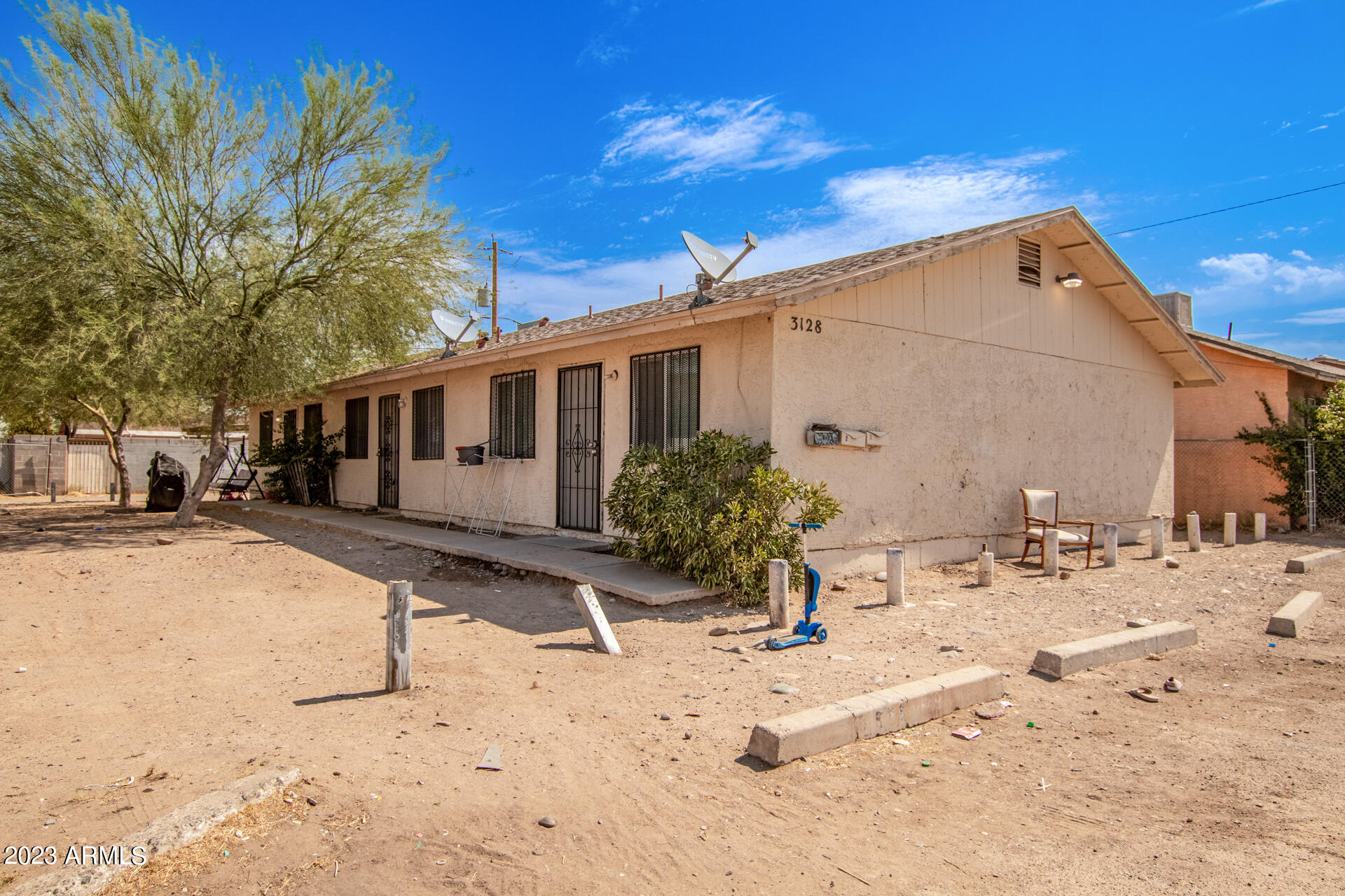 3128 East Chipman Road Phoenix, AZ 85040 - Photo 3 of 4 03 Chipman 3128