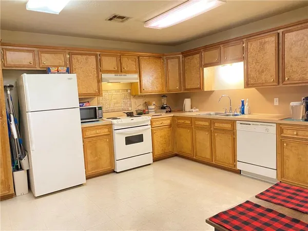 $660,000 | 4442 Brown Street, Lake Charles, LA 70607