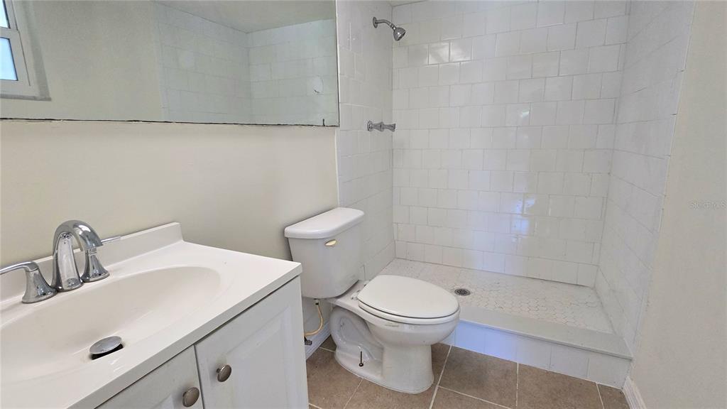 10835 Leeds Road Port Richey, FL 34668 - Photo 11 of 14 Guest Bath