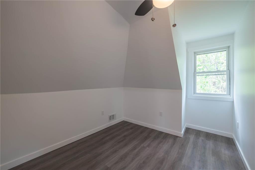 6334 Forward Avenue Pittsburgh, PA 15217 - Photo 29 of 42