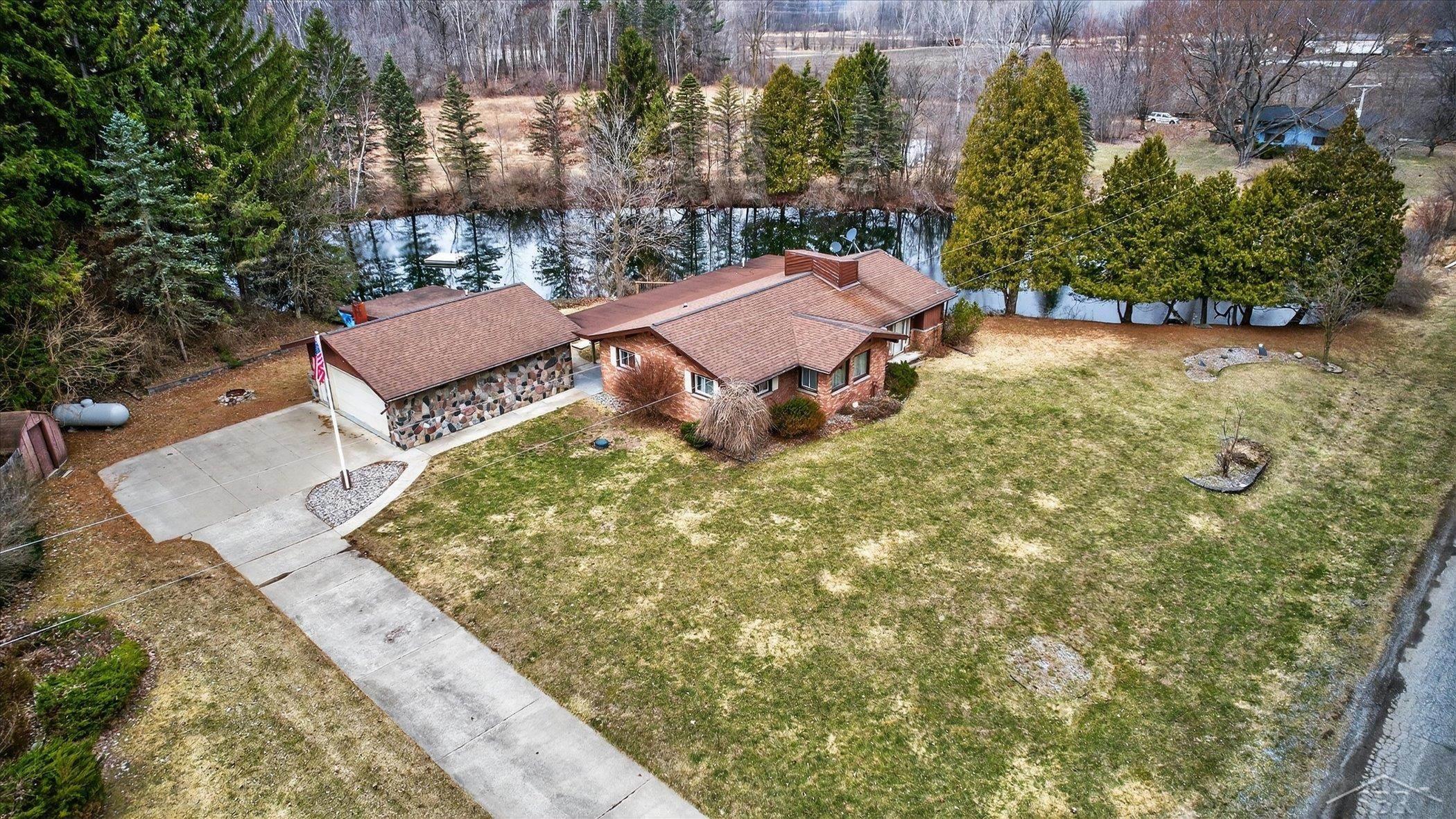 4403 North Raucholz Road Hemlock, MI 48626 - Photo 2 of 54