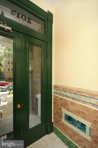 2017 Kalorama Road Northwest, Unit 2 Washington, DC 20009 - Photo 1 of 22 Entry