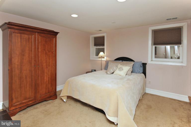 2017 Kalorama Road Northwest, Unit 2 Washington, DC 20009 - Photo 2 of 22 Bedroom