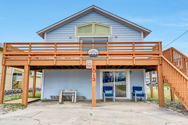$2,250 | 1013 North Shore Drive, Surf City, NC 28445