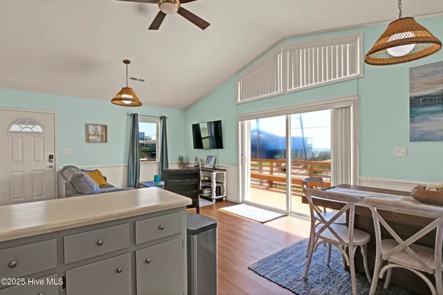 $2,250 | 1013 North Shore Drive, Surf City, NC 28445