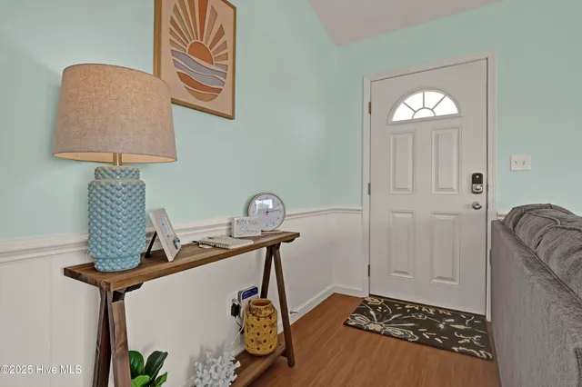 $2,250 | 1013 North Shore Drive, Surf City, NC 28445