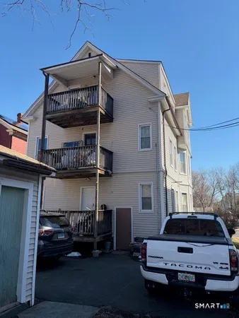 $499,900 | 541-543 Maple Avenue, Hartford, CT 06114