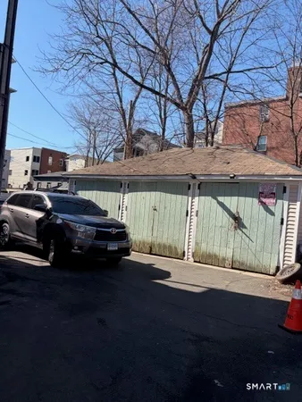 $499,900 | 541-543 Maple Avenue, Hartford, CT 06114