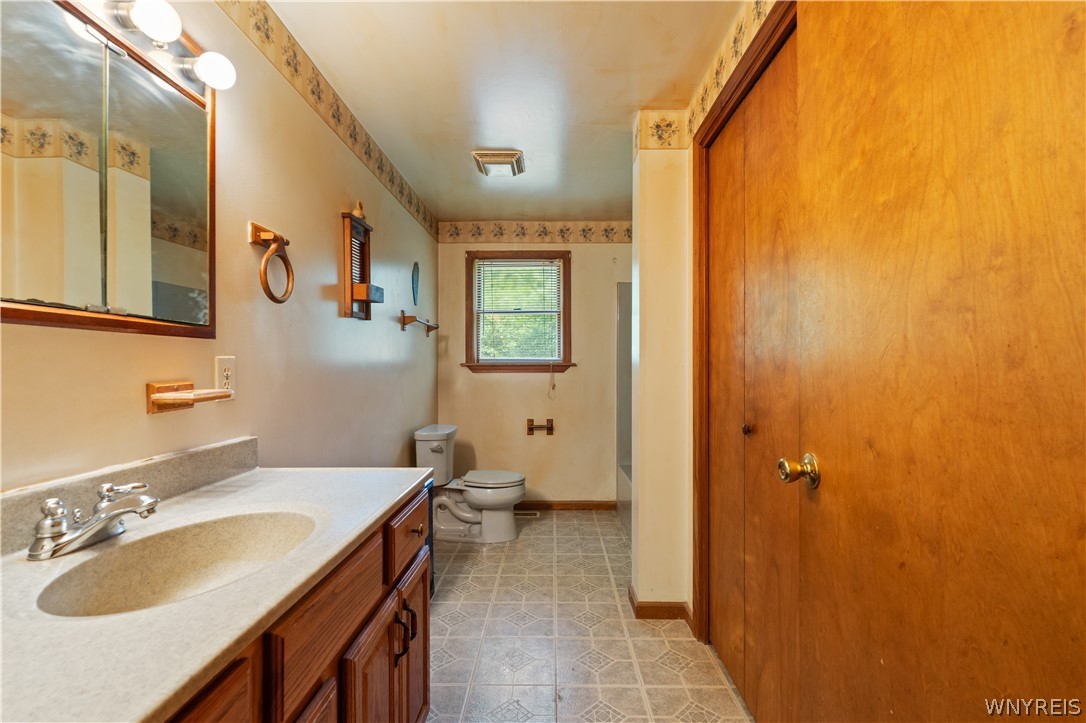 637 Burroughs Road Bennington, NY 14011 - Photo 27 of 50 Full Bath