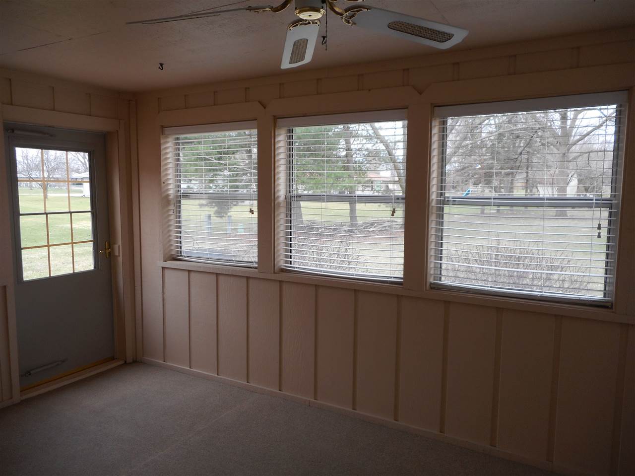 4267 Valerie Road Roscoe, IL 61073 - Photo 16 of 22 Gallery Image 16