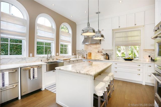 $2,700,000 | 1161 Tiara Court, Coral Gables, FL 33134