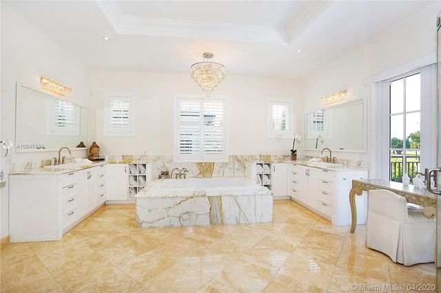 $2,700,000 | 1161 Tiara Court, Coral Gables, FL 33134