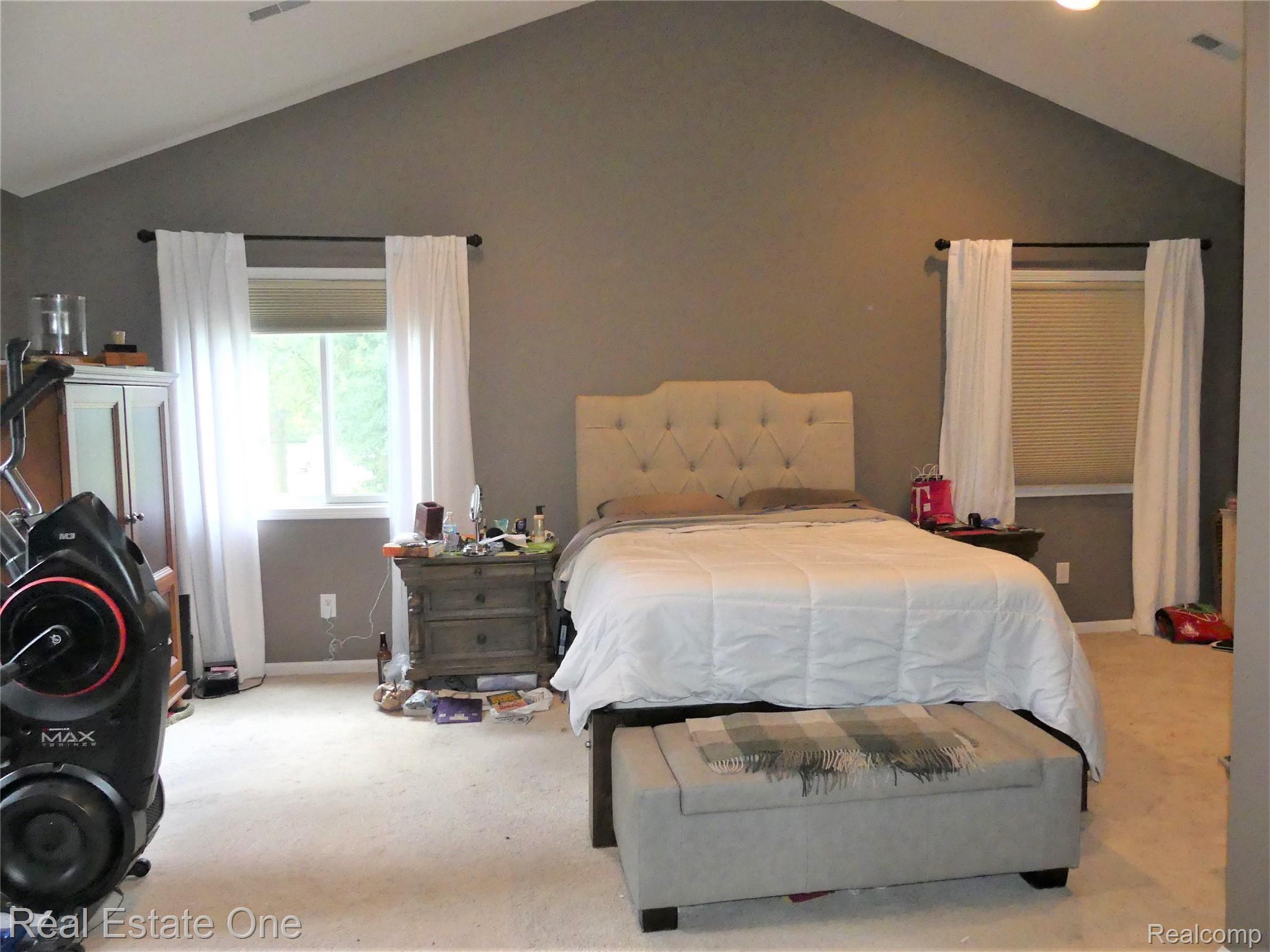 34016 Steadman Road New Boston, MI 48164 - Photo 39 of 46 P1030408.JPG