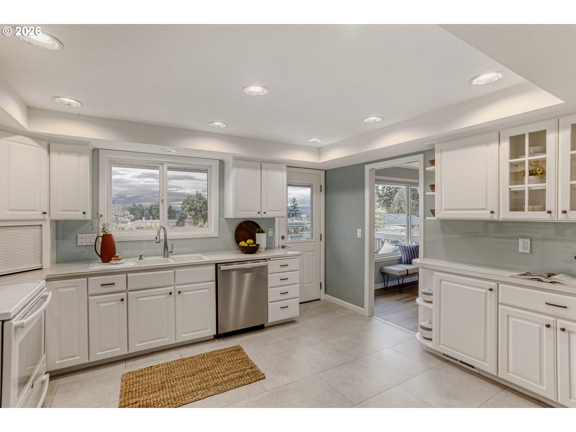 13039 Northeast Morris Street Portland, OR 97230 - Photo 11 of 48