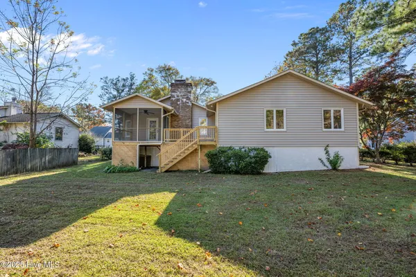 $320,000 | 309 Channel Run Drive, New Bern, NC 28562