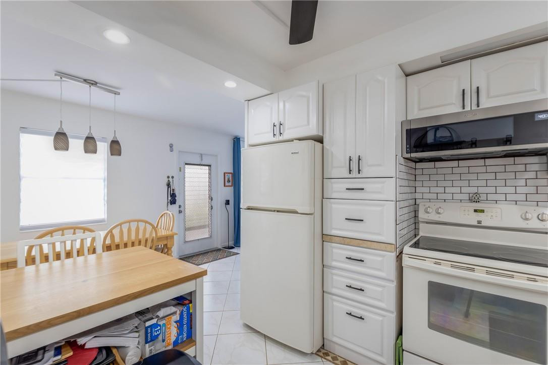 1024 Hythe B, Unit 1024 Boca Raton, FL 33434 - Photo 10 of 41 Photo 10