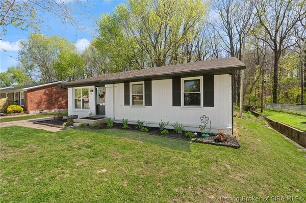 $199,900 | 2924 Linda Drive, New Albany, IN 47150