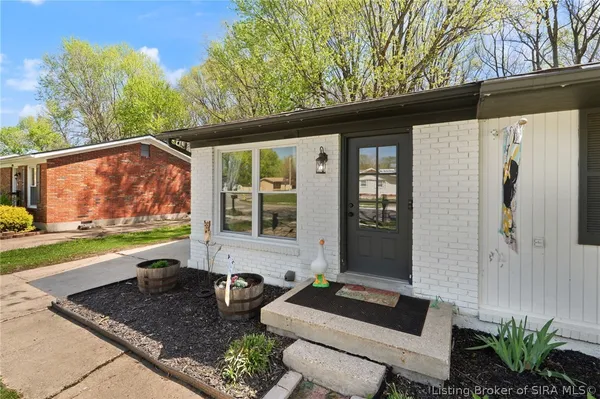 $199,900 | 2924 Linda Drive, New Albany, IN 47150