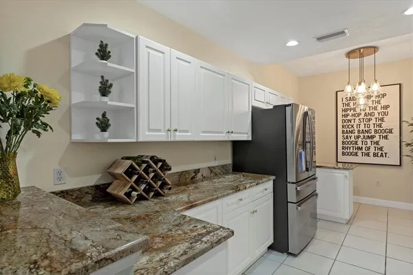 $5,500 | 3510 54th Drive West, Unit 103, Bradenton, FL 34210