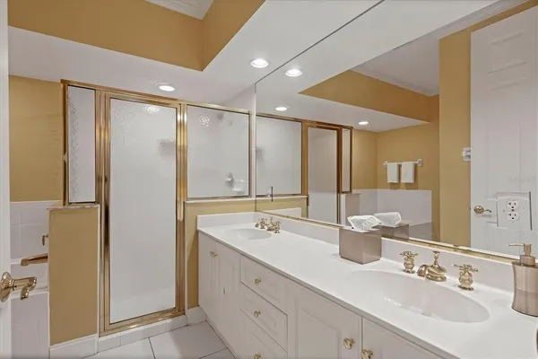 $5,500 | 3510 54th Drive West, Unit 103, Bradenton, FL 34210