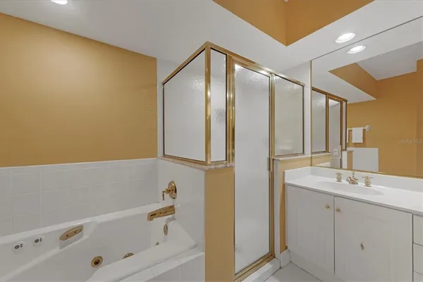 $5,500 | 3510 54th Drive West, Unit 103, Bradenton, FL 34210