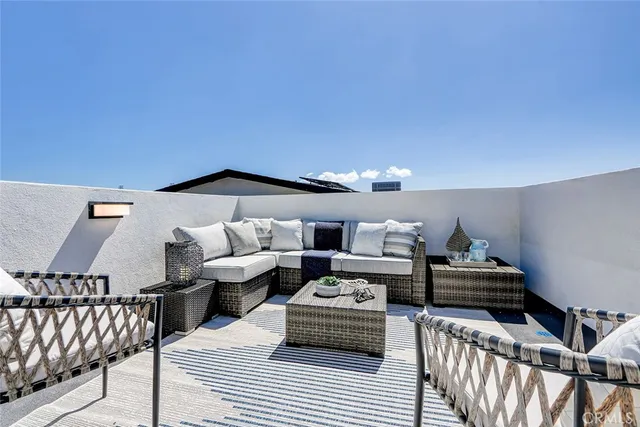 $1,749,999 | 2604 Grant Avenue, Unit A, Redondo Beach, CA 90278