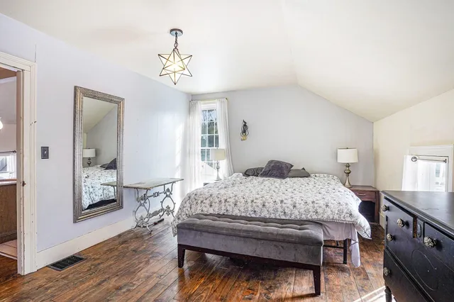 $349,900 | 4819 Leonard Street, Coopersville, MI 49404