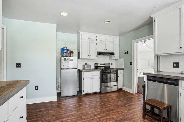 $349,900 | 4819 Leonard Street, Coopersville, MI 49404