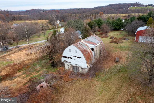 a view of outdoor space and city view