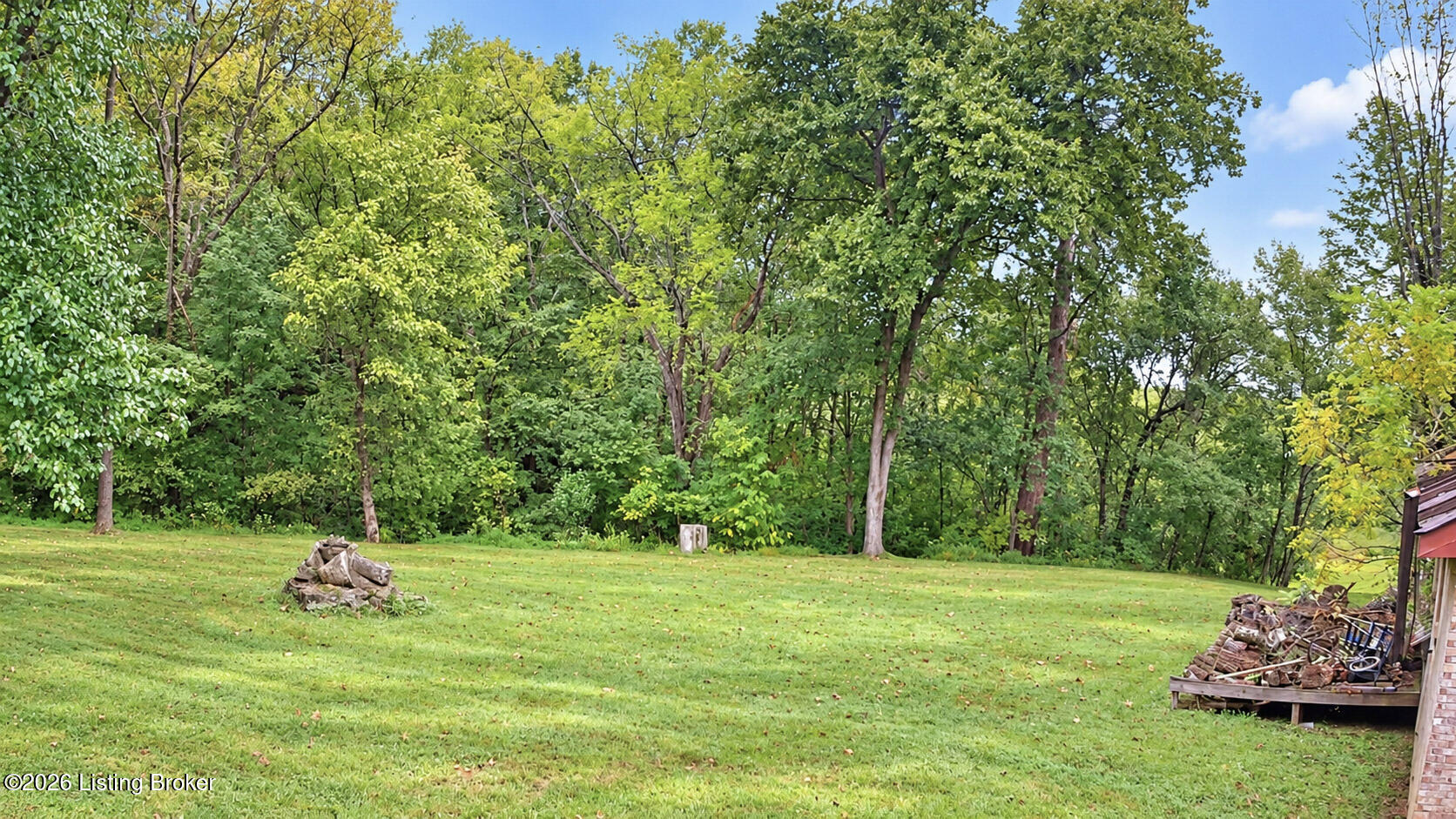 584 Beech Grv Road Shepherdsville, KY 40165 - Photo 5 of 18 4-file_00000000b8d081f5b2af5c4595b51926
