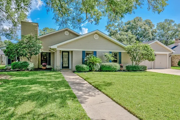 $399,500 | 4730 Monticello Drive, Beaumont, TX 77706