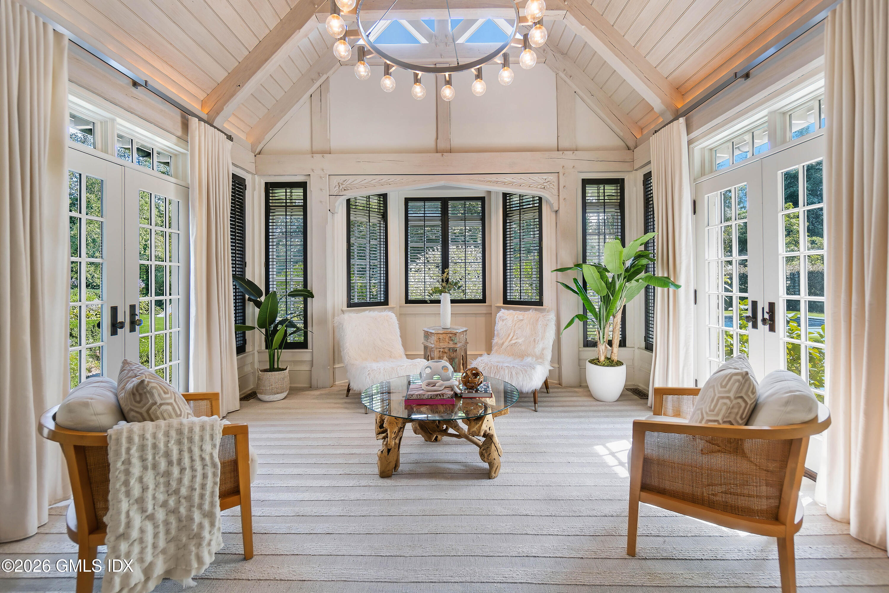 164 Round Hill Road Greenwich, CT 06831 - Photo 13 of 53 Sunroom