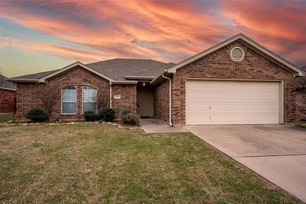 $305,000 | 908 Chestnut Avenue, Burleson, TX 76028