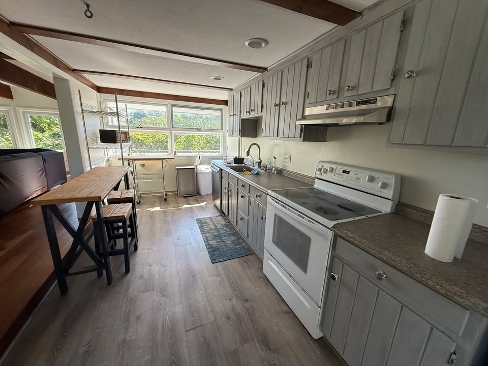 85 Conomo Point Road Essex, MA 01929 - Photo 2 of 15