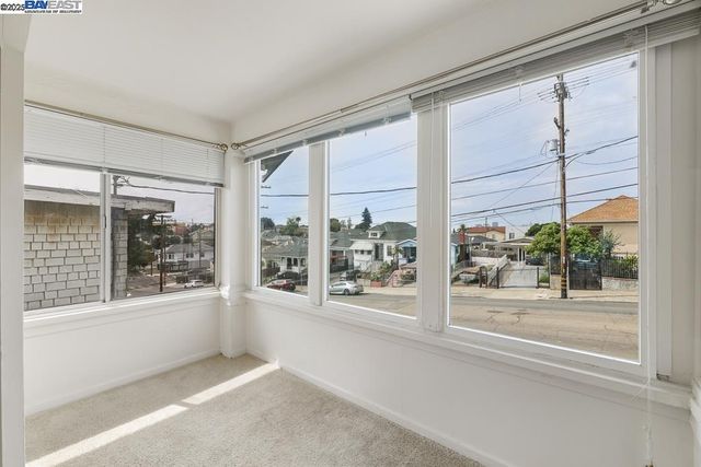 $1,240,000 | 2138 19th Avenue, Oakland, CA 94606