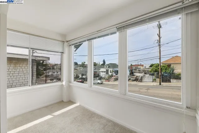 $1,240,000 | 2138 19th Avenue, Oakland, CA 94606