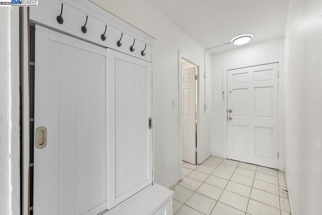 $1,240,000 | 2138 19th Avenue, Oakland, CA 94606