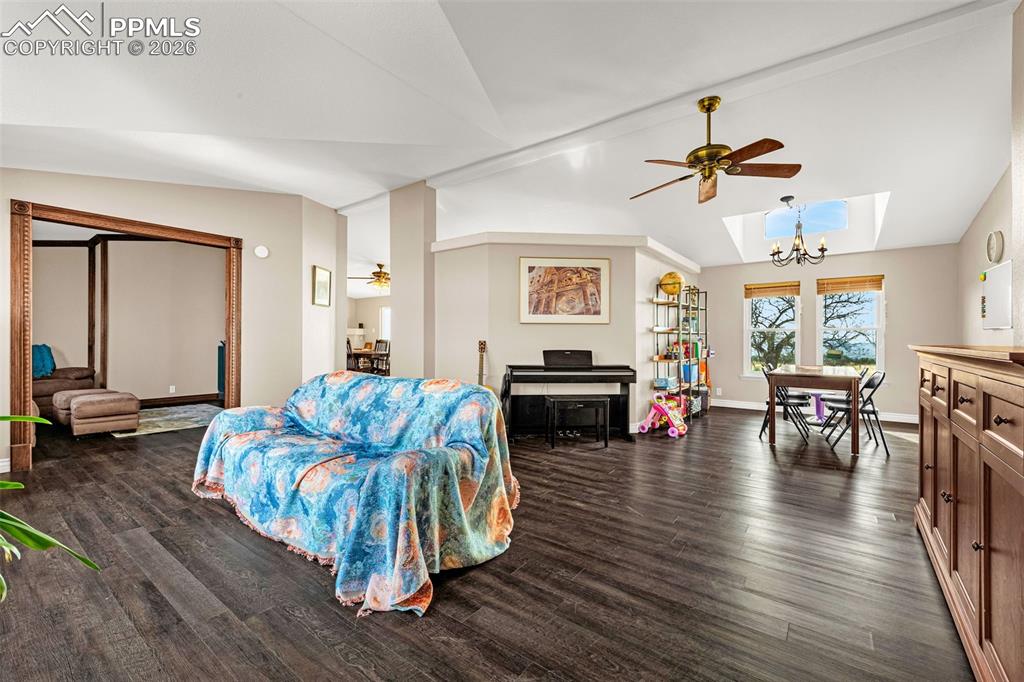 2084 Barrett Road Colorado Springs, CO 80926 - Photo 12 of 47